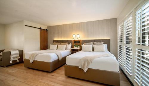 Deluxe Double Room with Extra Bed