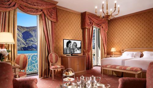 Deluxe Palace Double with Lake View