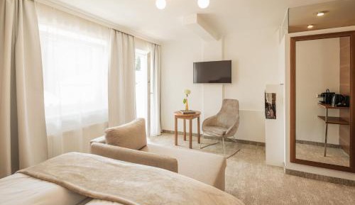 Superior Double Room with Balcony
