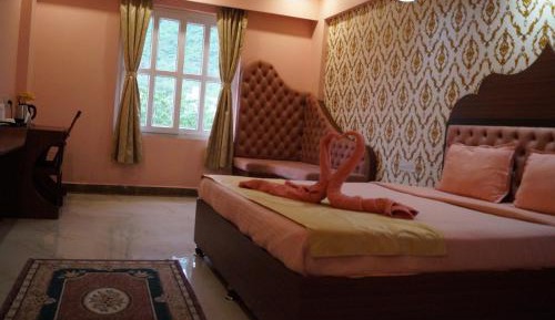 Deluxe Family Room