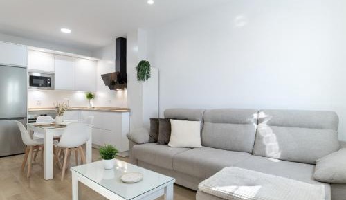 Superior One-Bedroom Apartment