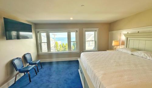 King Suite with Ocean View