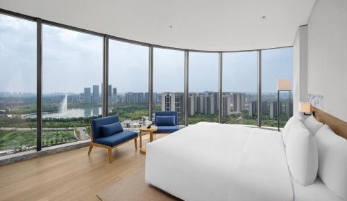 Room #1243605614