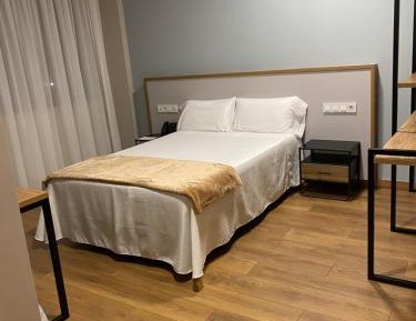 Large Single Room