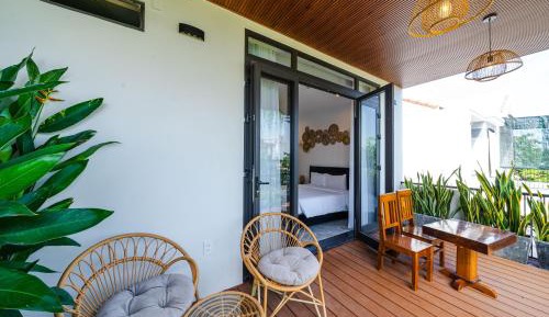 Deluxe Double Room with Balcony