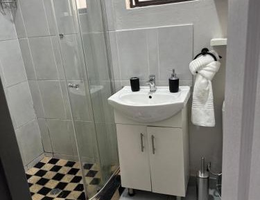Queen Suite
