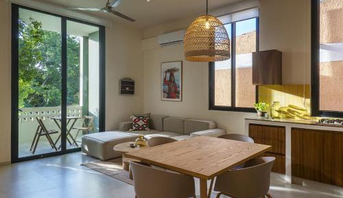 Apartment with Balcony