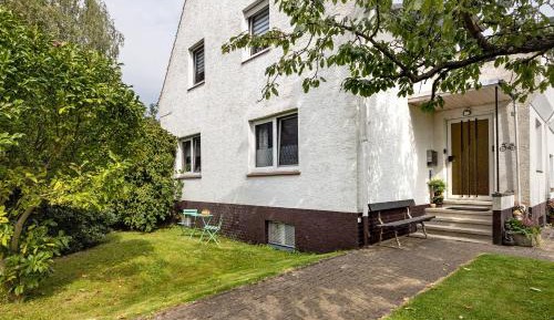 Superior One-Bedroom Apartment