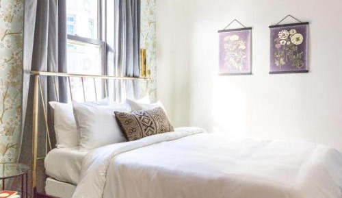 Standard Queen Room