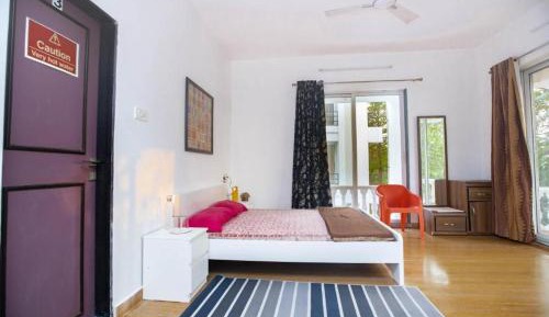 Deluxe Double Room with Extra Bed