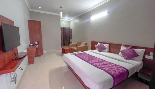 Deluxe Double Room with Balcony