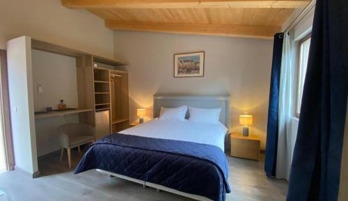 Large Double Room