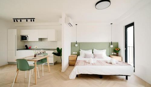 One-Bedroom Apartment