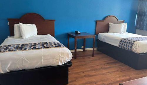 Double Room with Two Double Beds - Non-Smoking