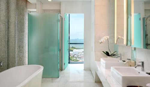 Executive Suite One King