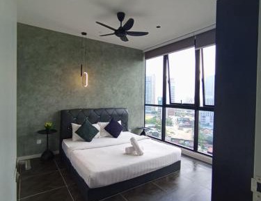 Superior One-Bedroom Apartment
