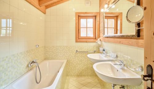 Superior Chalet