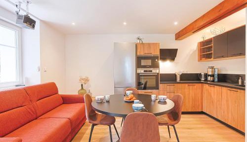 Two-Bedroom Apartment with Balcony and Terrace