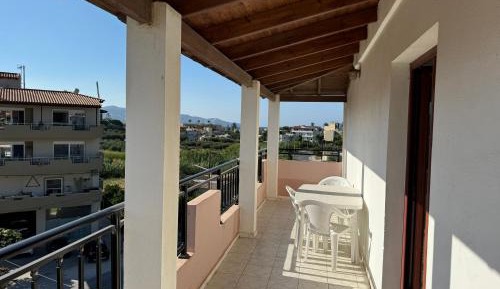 One-Bedroom Apartment with Balcony