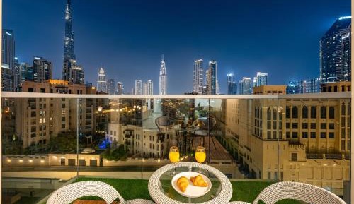 Two-Bedroom Deluxe Apartment with Balcony