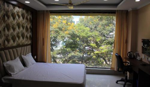 Deluxe Double Room with Extra Bed
