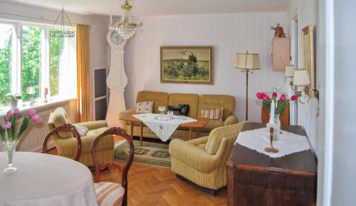 Four-Bedroom Holiday Home