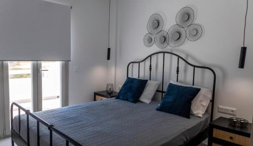 Two-Bedroom Deluxe Apartment with Ocean View