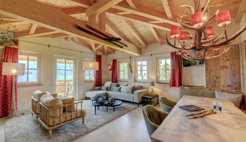 Penthouse Apartment With Historic View