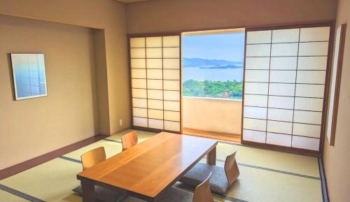 Japanese-Style Room