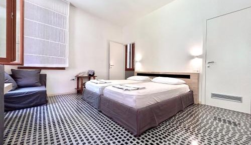 Twin Room with Shower