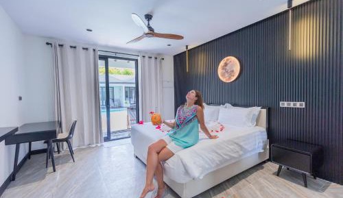 Double Room with Pool View