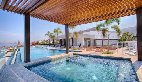 One-Bedroom Holiday Home