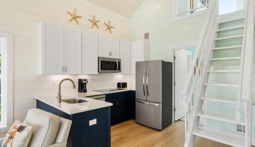 Bungalow with Patio
