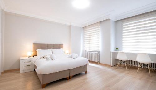 Two-Bedroom Deluxe Apartment