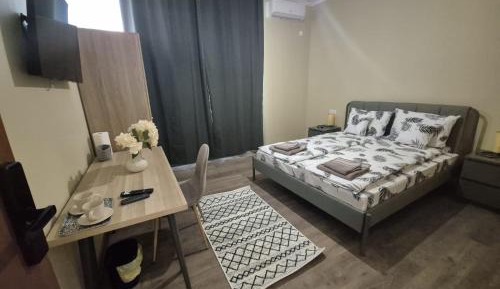 Deluxe Double Room with Shower