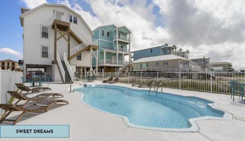 Eight-Bedroom Apartment