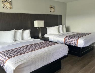 Standard Room with Two Queen Beds