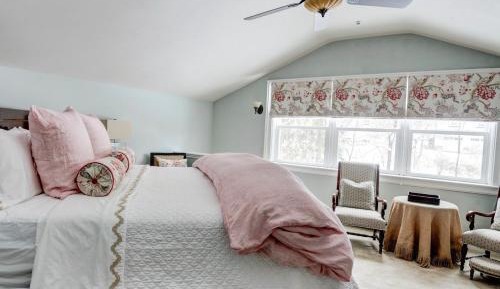 Deluxe King Suite