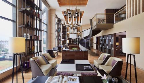 1 Bedroom Executive Suite, Executive Lounge Access, 1 King, City View