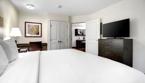 One-Bedroom King Suite