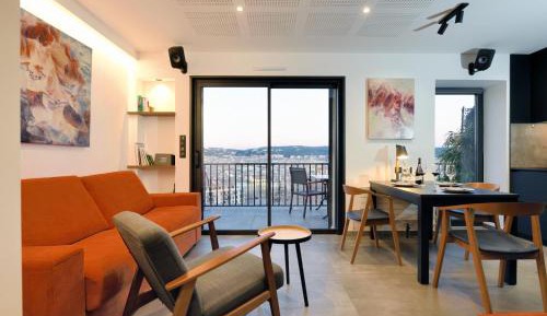 One-Bedroom Apartment