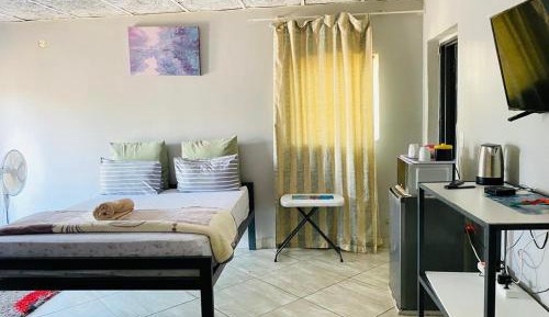 Twin Room with Shared Bathroom