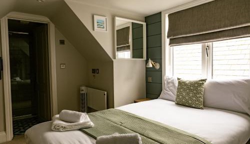 Deluxe Single Room