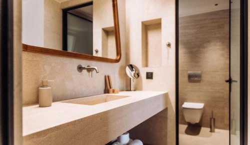 Junior Suite with Pool View