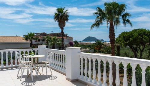 One-Bedroom Apartment with Balcony and Sea View