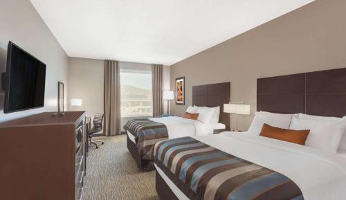 Queen Room with Two Queen Beds - Non-Smoking