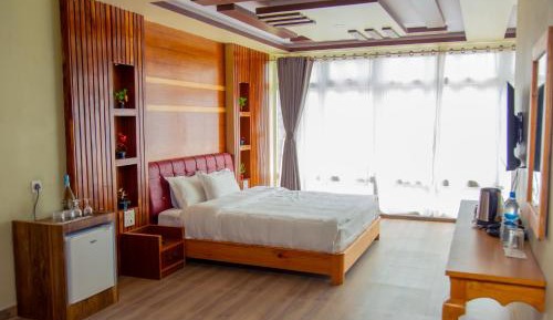 Deluxe King Suite