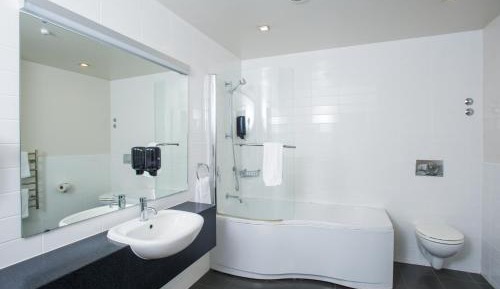 Executive Suite with Pool View