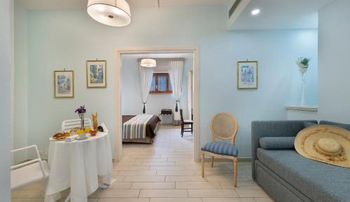 Standard Family Room