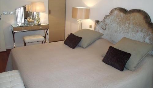 Superior Two-Bedroom Apartment (4 Adults)